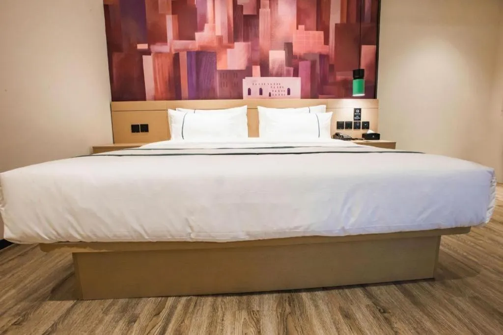 Bed in City Comfort Inn Zhangjiakou Municipal Government High-speed Railway Station North Institute