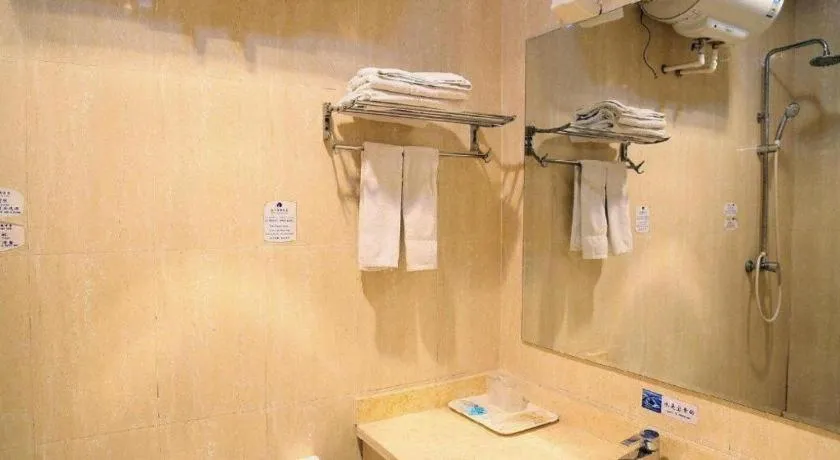 City Comfort Inn Zhangjiakou Municipal Government High-speed Railway Station North Institute