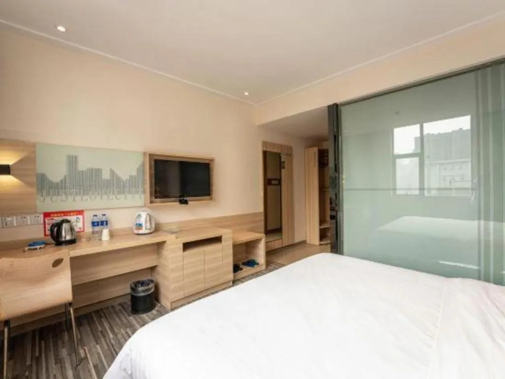 Bed in City Comfort Inn Changsha Wanjiali Mawangdui Metro Station