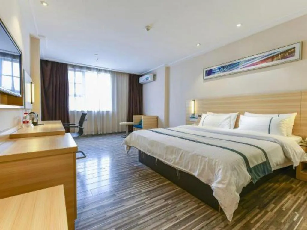 Bed in City Comfort Inn Dongguan Shijie Jiarong Shopping Plaza