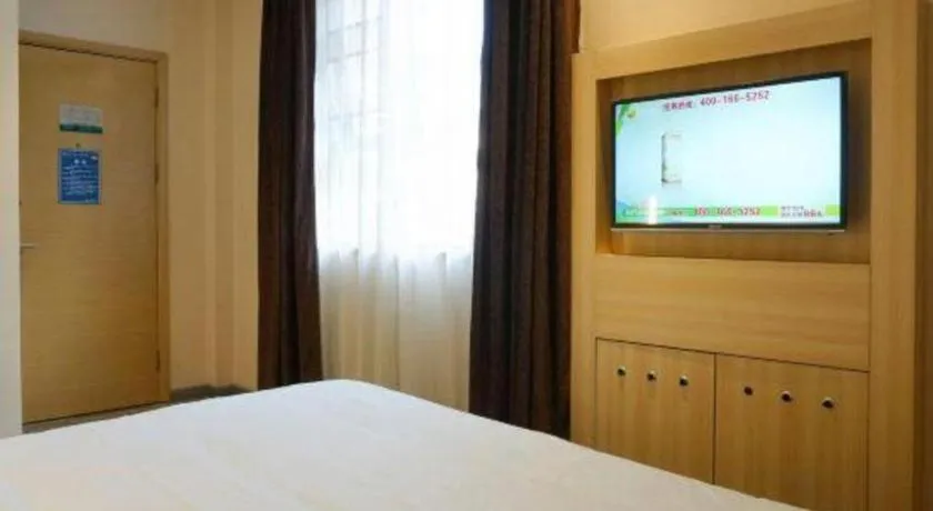 Bed in City Comfort Inn Dongguan Shijie Jiarong Shopping Plaza