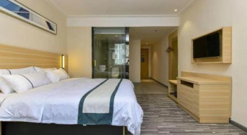 Bed in City Comfort Inn Dongguan Shijie Jiarong Shopping Plaza