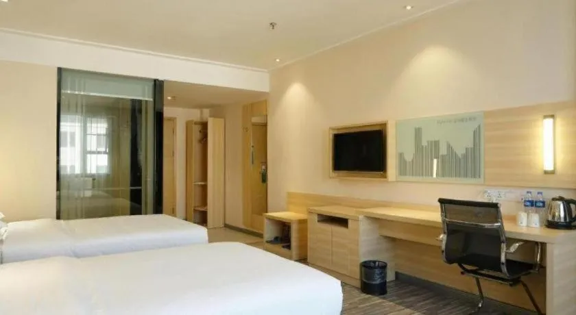 Bed in City Comfort Inn Dongguan Shijie Jiarong Shopping Plaza