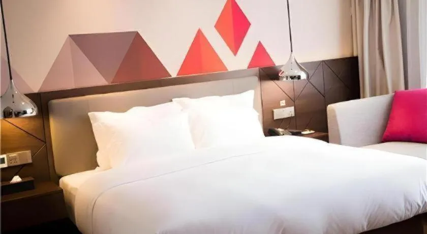 Borrman Hotel Huanggang Wuxue Yuhu Road