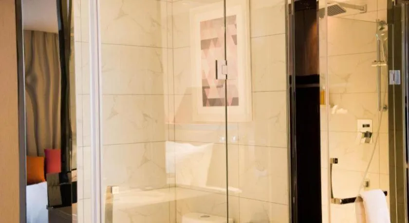 Borrman Hotel Huanggang Wuxue Yuhu Road