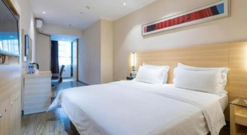 Bed in City Comfort Inn Dongguan Shilong Huixing Commercial Center