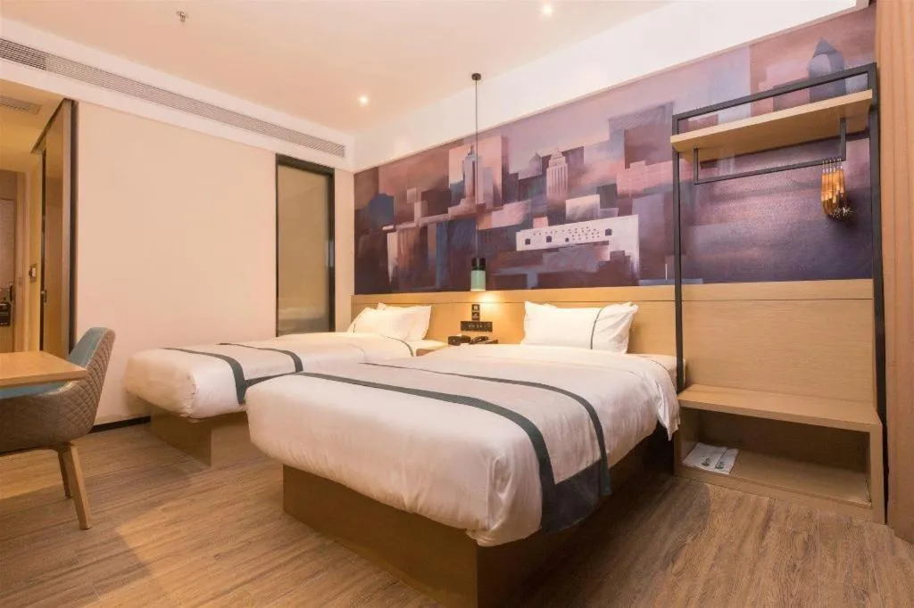 Bed in City Comfort Inn Foshan Shishan Square