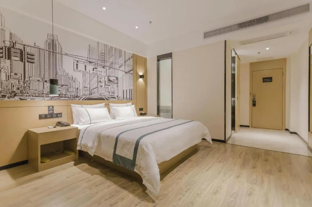 Bed in City Comfort Inn Foshan Shishan Square
