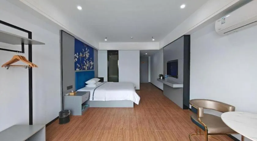 Bed in City Comfort Inn Foshan Shishan Square