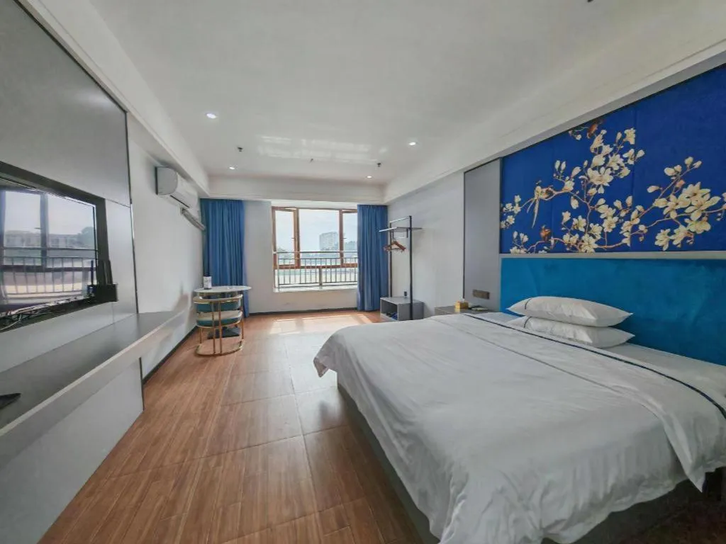 Bed in City Comfort Inn Foshan Shishan Square