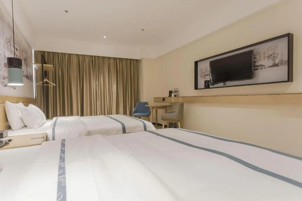 Bed in City Comfort Inn Foshan Shishan Square