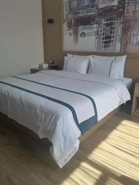 Bed in City Comfort Inn Shiyan Wudang Mountain
