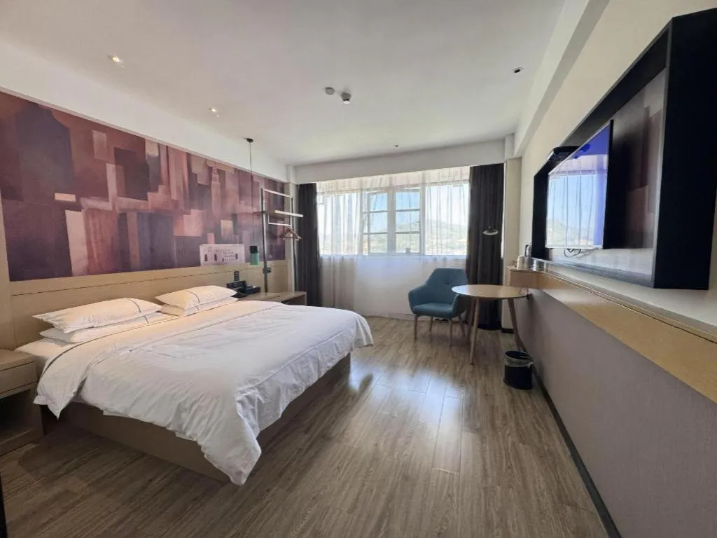 Bed in City Comfort Inn Shiyan Wudang Mountain