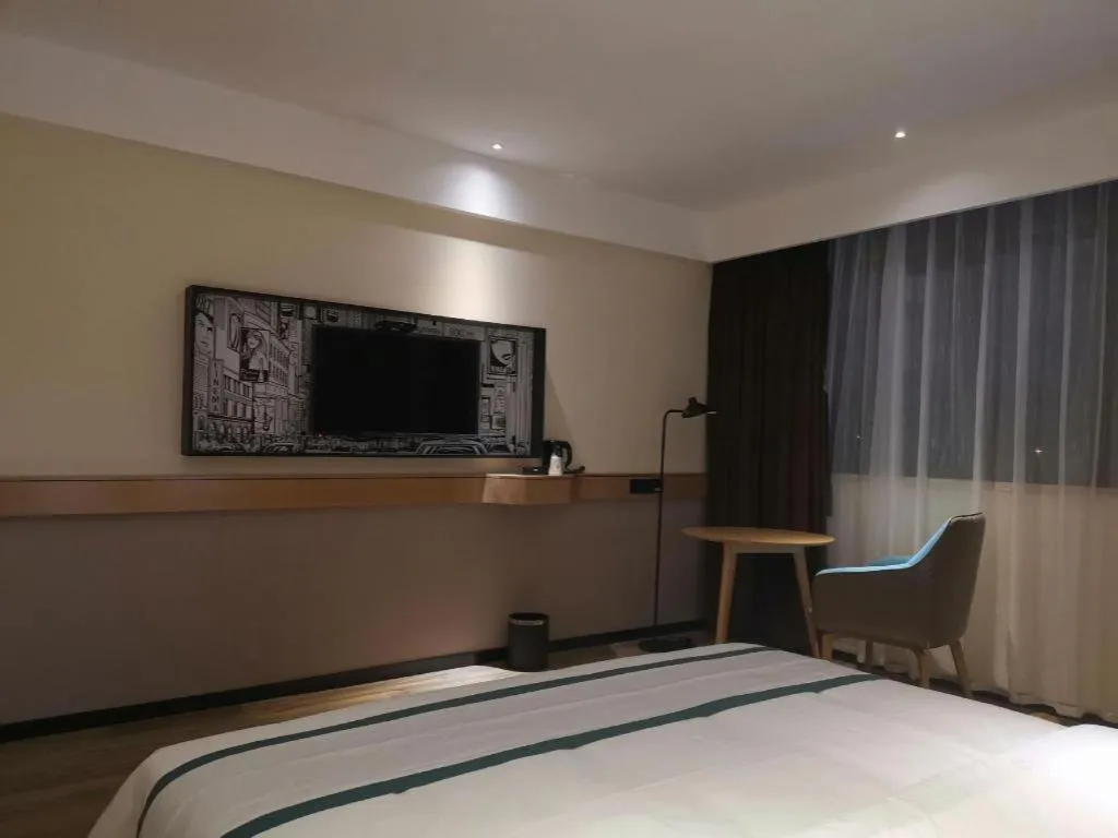 Bed in City Comfort Inn Shiyan Wudang Mountain