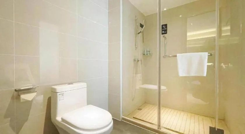 City Comfort Inn Wuzhou High-speed Railway Station Canghai Lake Park