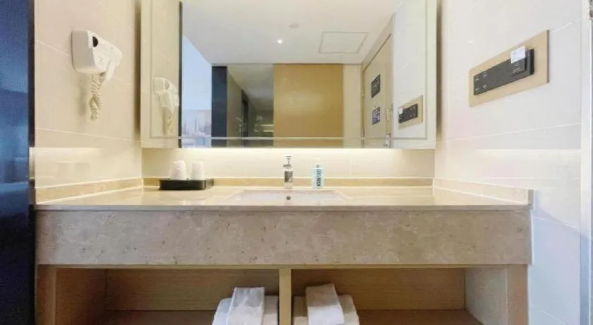 City Comfort Inn Wuzhou High-speed Railway Station Canghai Lake Park