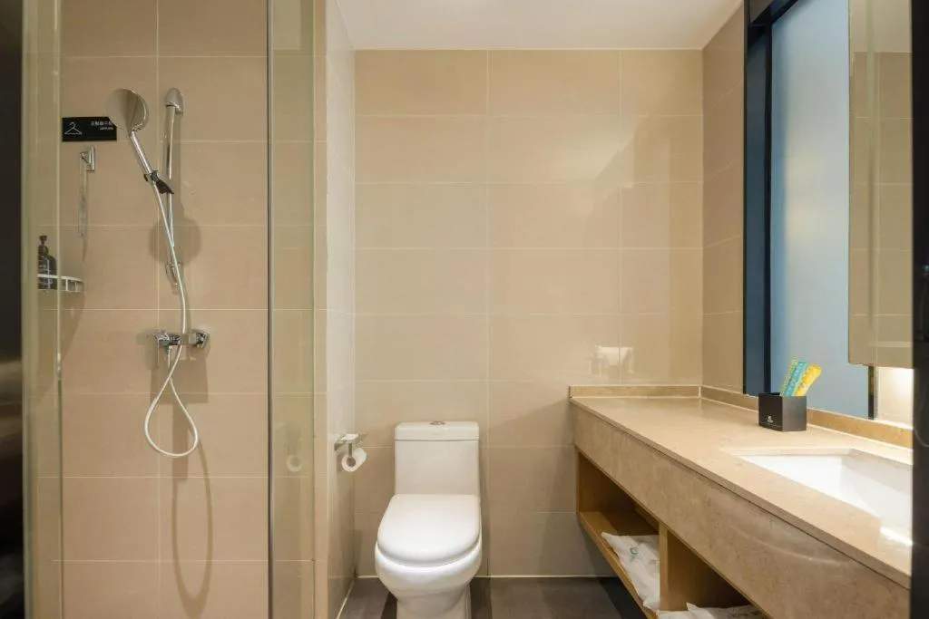 City Comfort Inn Wuzhou High-speed Railway Station Canghai Lake Park