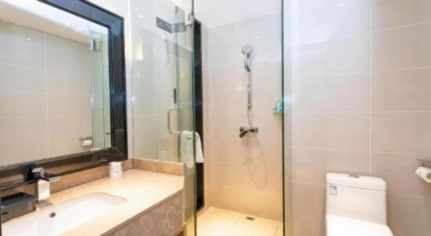 City Comfort Inn Wuzhou High-speed Railway Station Canghai Lake Park