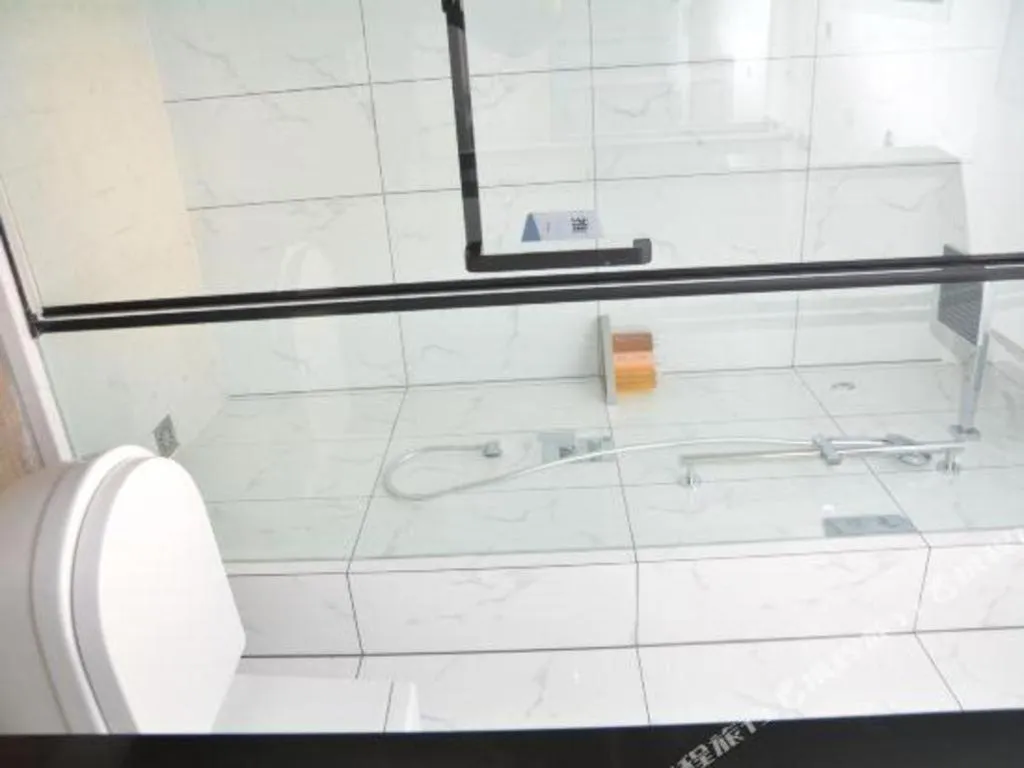 Borrman Hotel Ji'nan Aoti Center East Provincial Hospital