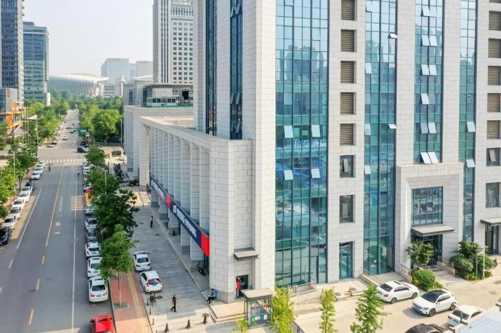 Borrman Hotel Ji'nan Aoti Center East Provincial Hospital