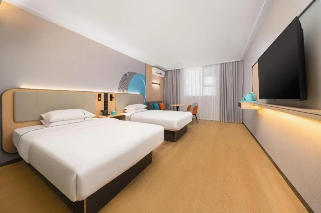 Bed in City Comfort Inn Liuzhou Luzhai Walking Street