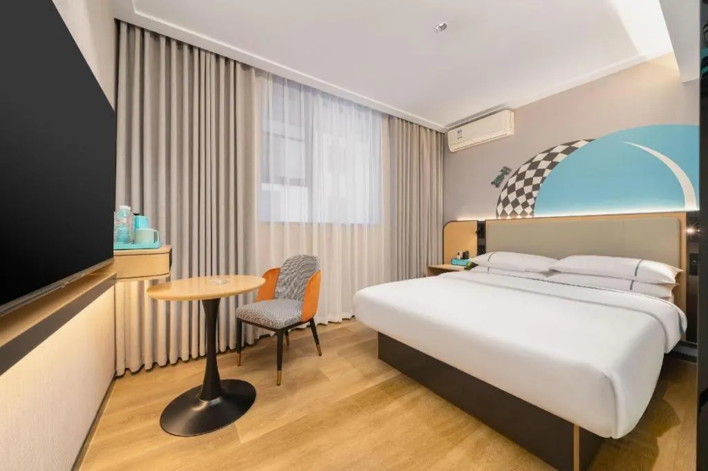 Bed in City Comfort Inn Liuzhou Luzhai Walking Street