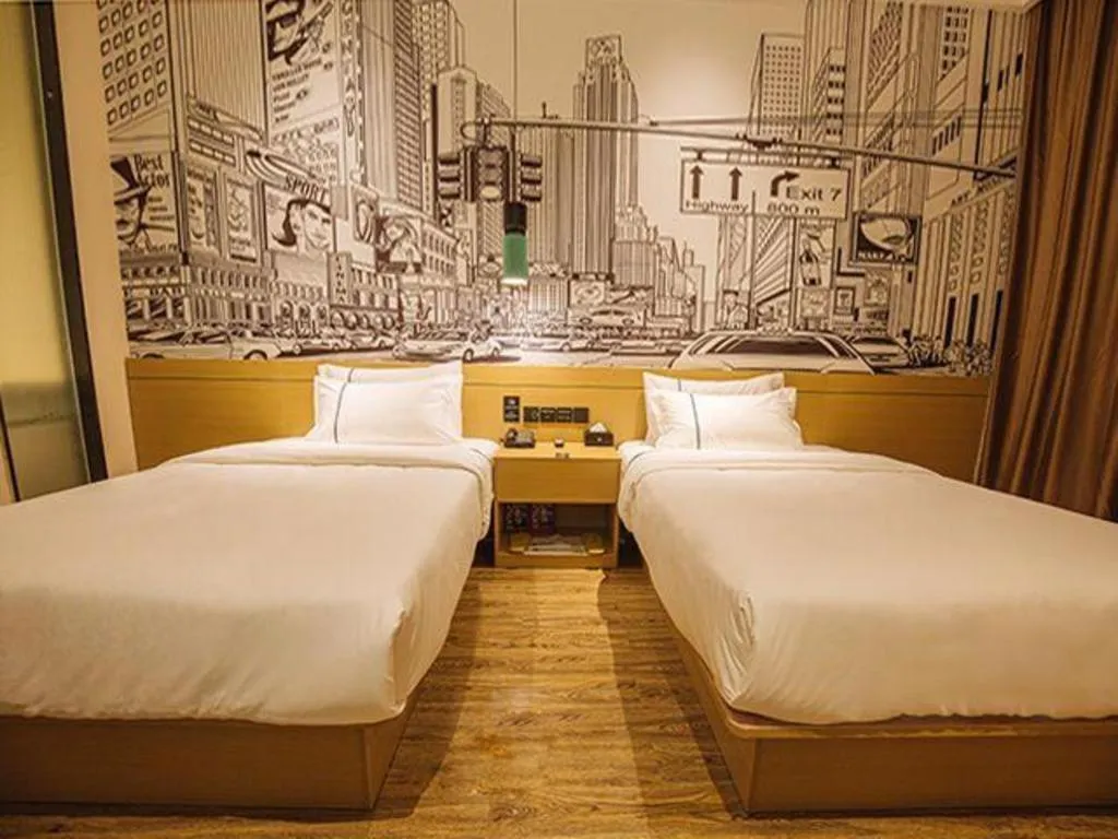 Bed in City Comfort Inn Yangjiang High-tech Zone Pinggang