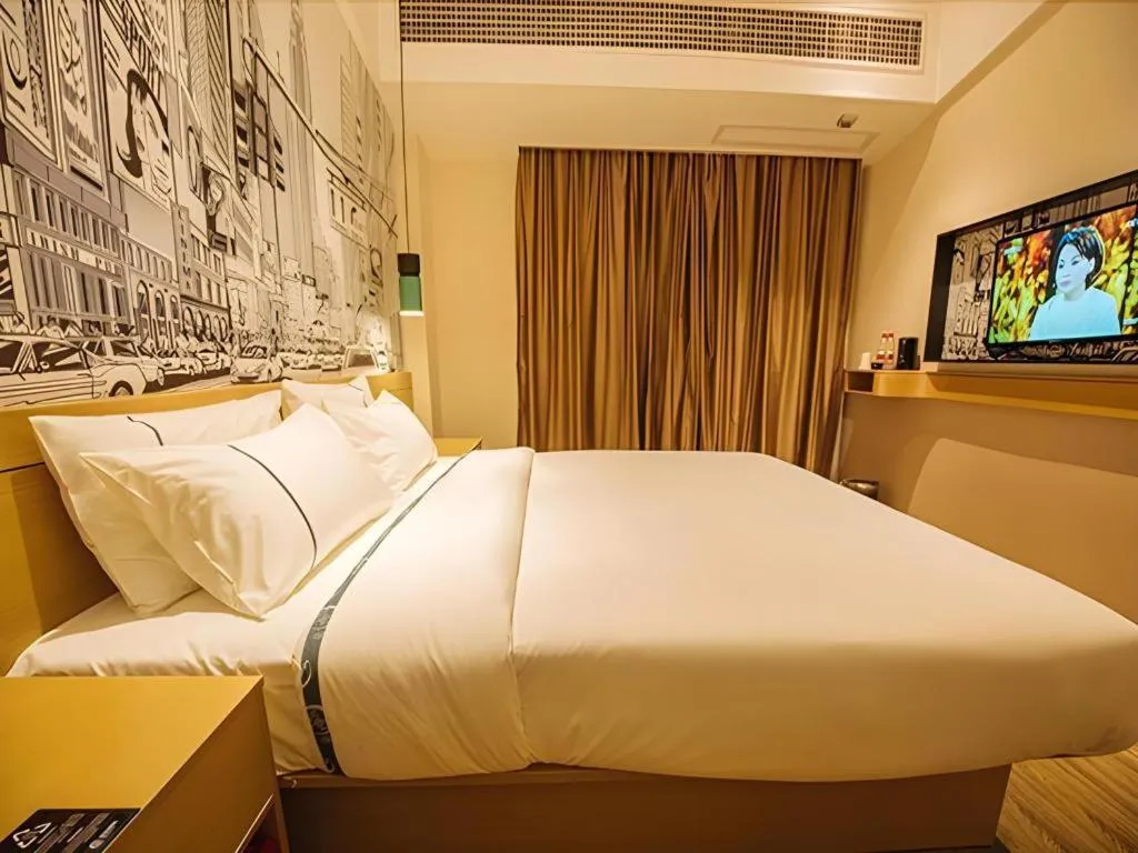 Bed in City Comfort Inn Yangjiang High-tech Zone Pinggang