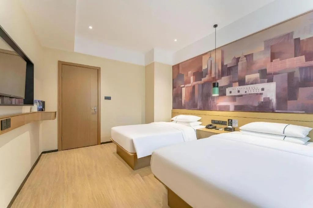 Bed in City Comfort Inn Yangjiang High-tech Zone Pinggang