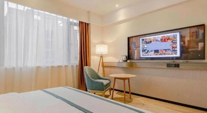 Bed in City Comfort Inn Chengdu Transportation Technical College Traditional Chinese Medicine