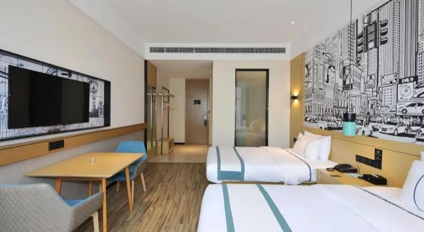 Bed in City Comfort Inn Chengdu Transportation Technical College Traditional Chinese Medicine