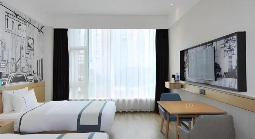 Bed in City Comfort Inn Chengdu Transportation Technical College Traditional Chinese Medicine