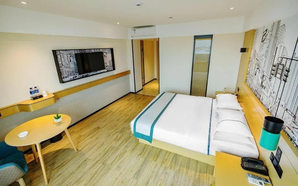 Bed in City Comfort Inn Dali High-speed Railway Station Erhai Park