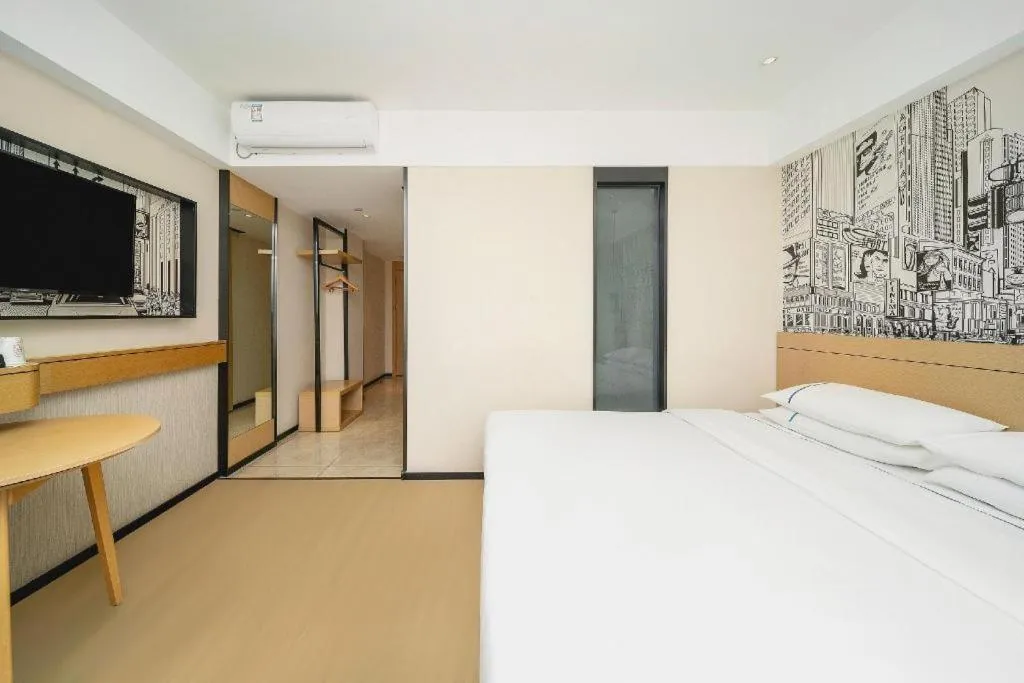 Bed in City Comfort Inn Dali High-speed Railway Station Erhai Park