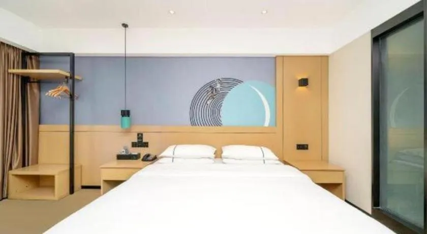 Bed in City Comfort Inn Dali High-speed Railway Station Erhai Park