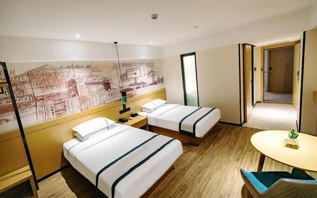 Bed in City Comfort Inn Dali High-speed Railway Station Erhai Park