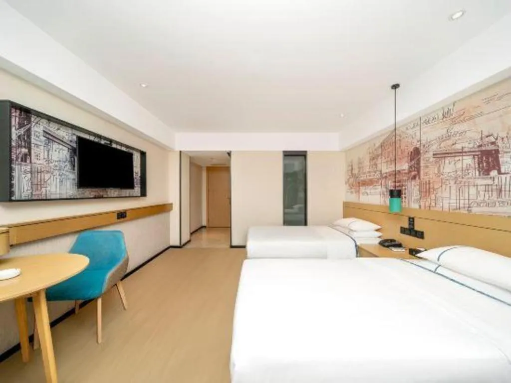 Bed in City Comfort Inn Dali High-speed Railway Station Erhai Park