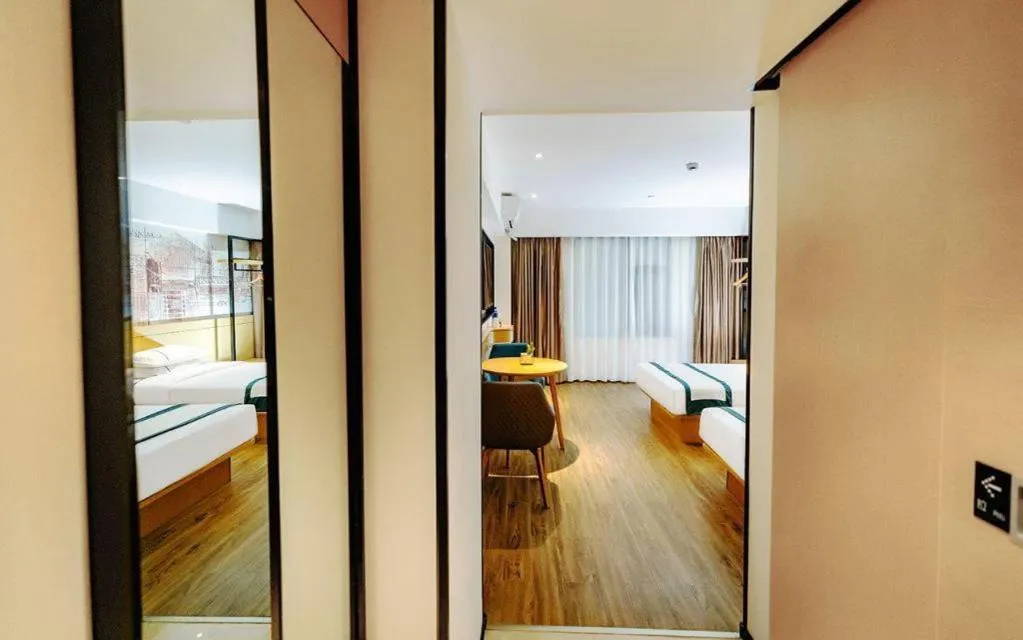 Bed in City Comfort Inn Dali High-speed Railway Station Erhai Park