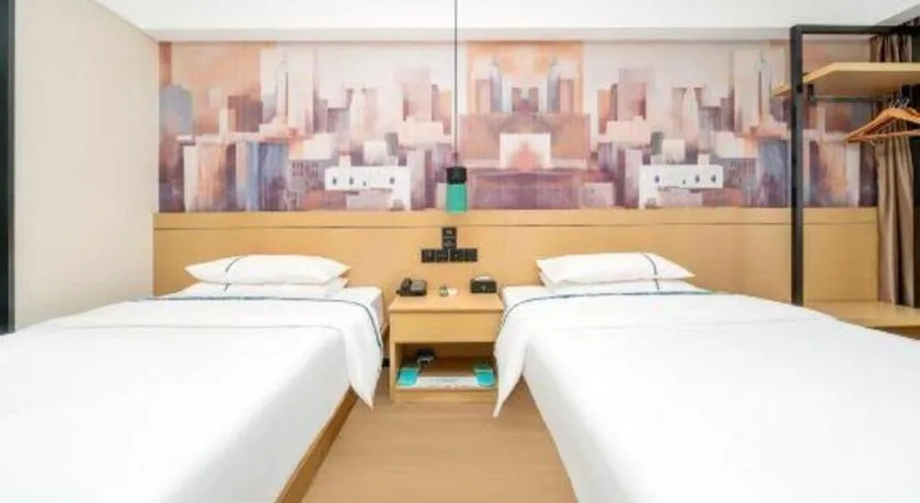 Bed in City Comfort Inn Dali High-speed Railway Station Erhai Park