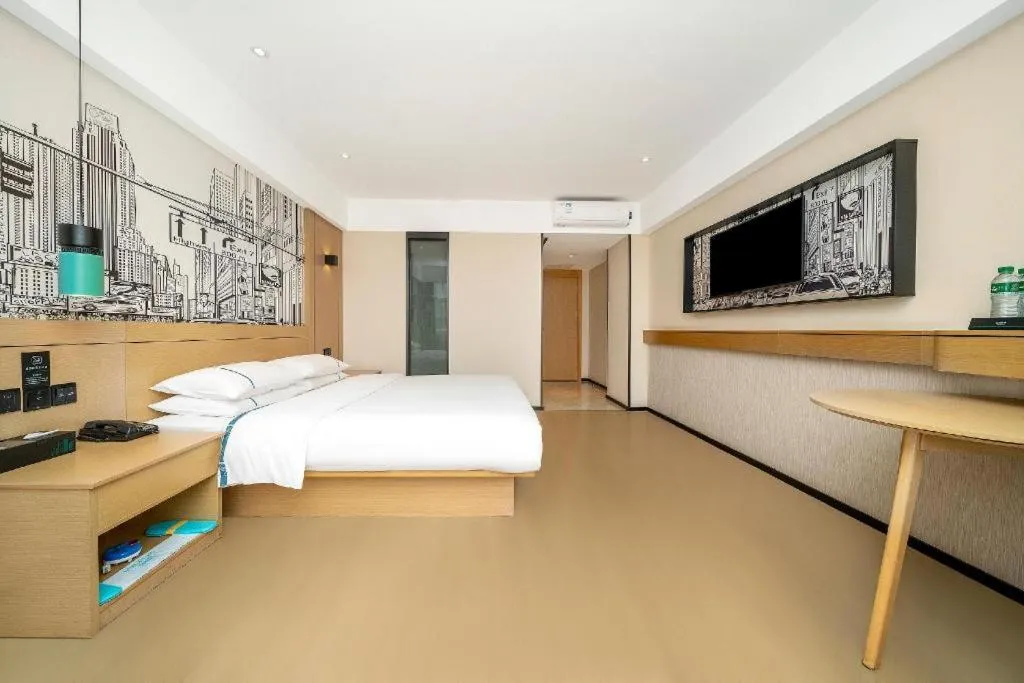 Bed in City Comfort Inn Dali High-speed Railway Station Erhai Park