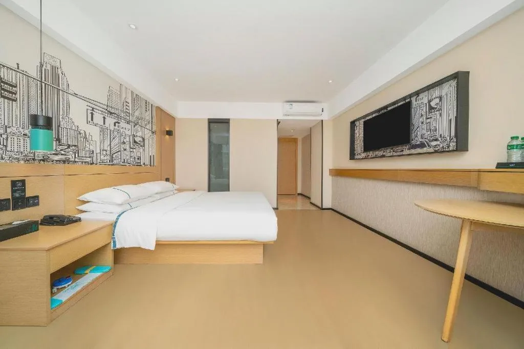 Bed in City Comfort Inn Dali High-speed Railway Station Erhai Park