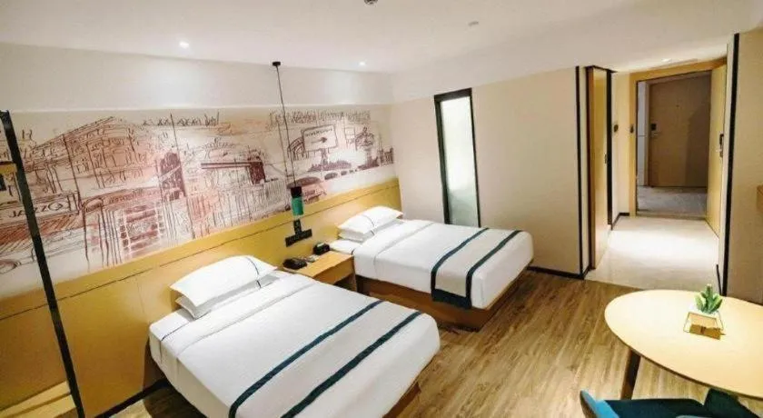 Bed in City Comfort Inn Dali High-speed Railway Station Erhai Park