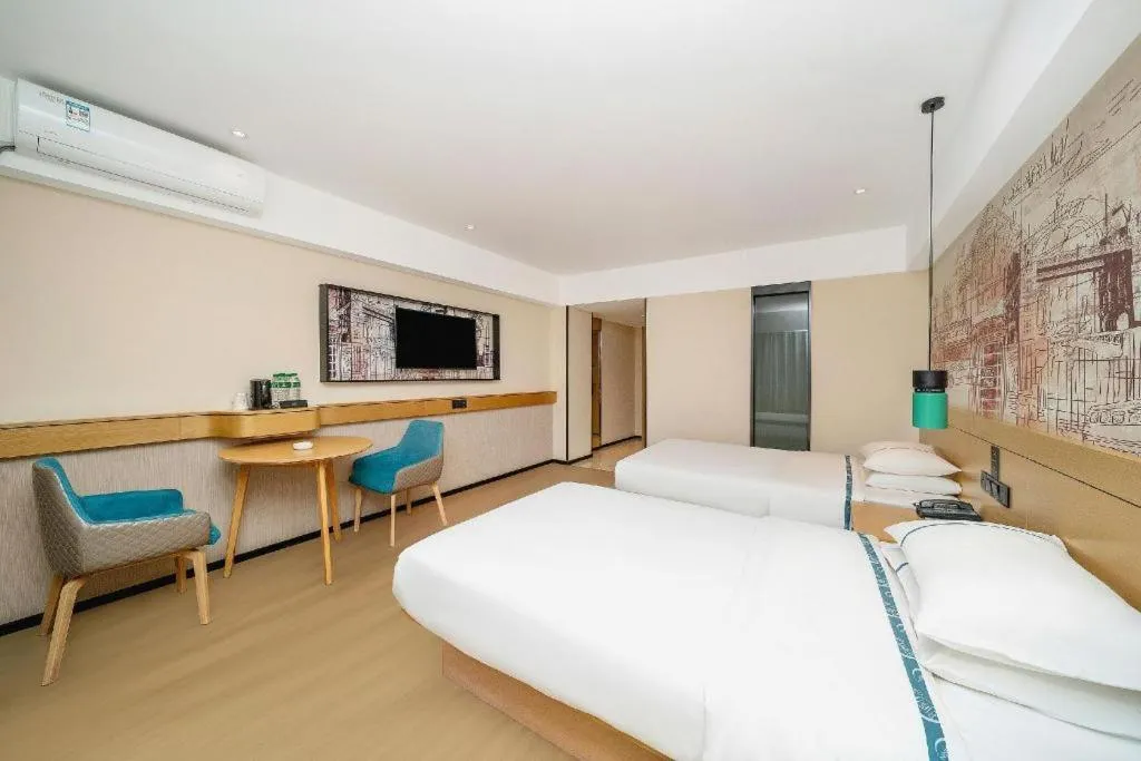 Bed in City Comfort Inn Dali High-speed Railway Station Erhai Park