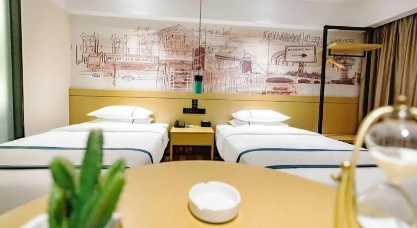 Bed in City Comfort Inn Dali High-speed Railway Station Erhai Park