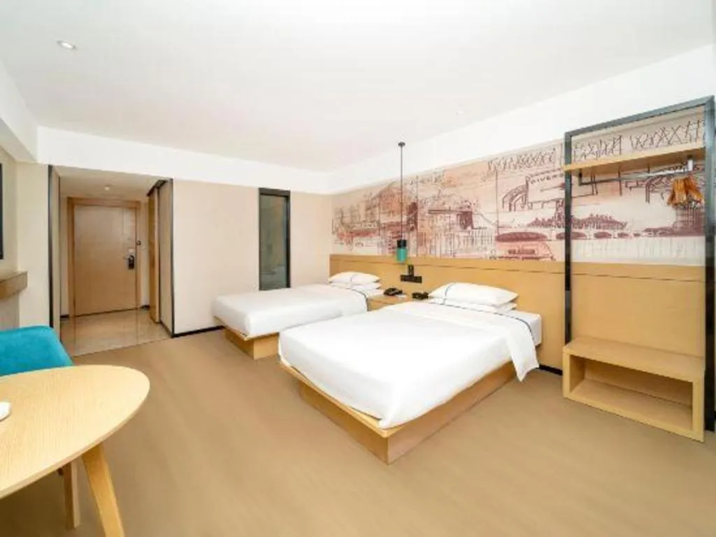 Bed in City Comfort Inn Dali High-speed Railway Station Erhai Park