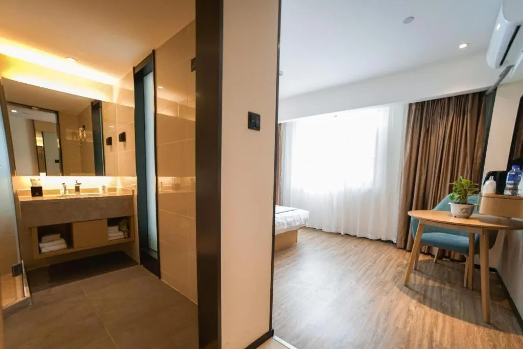 Bed in City Comfort Inn Dali High-speed Railway Station Erhai Park