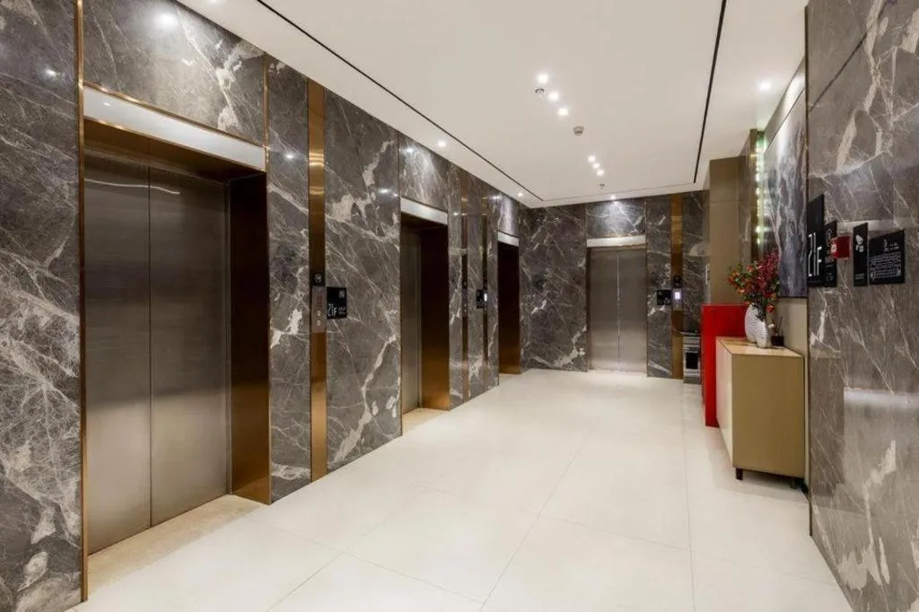 City Comfort Inn Chengdu Wenjiang Zhujiang Square Guanghua Park Metro Station