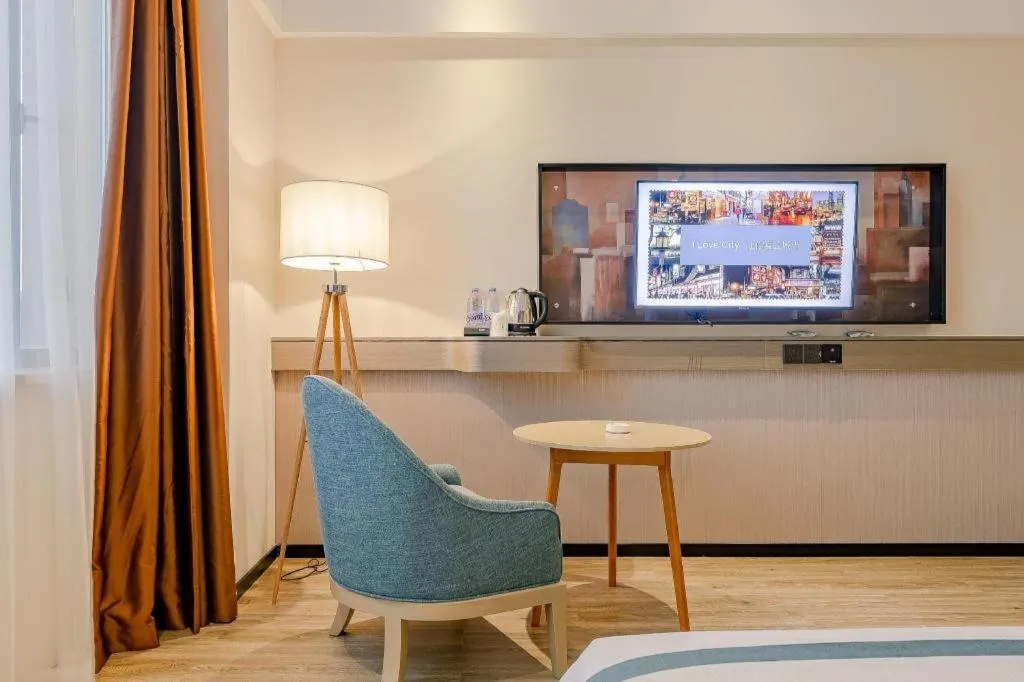 City Comfort Inn Chengdu Wenjiang Zhujiang Square Guanghua Park Metro Station