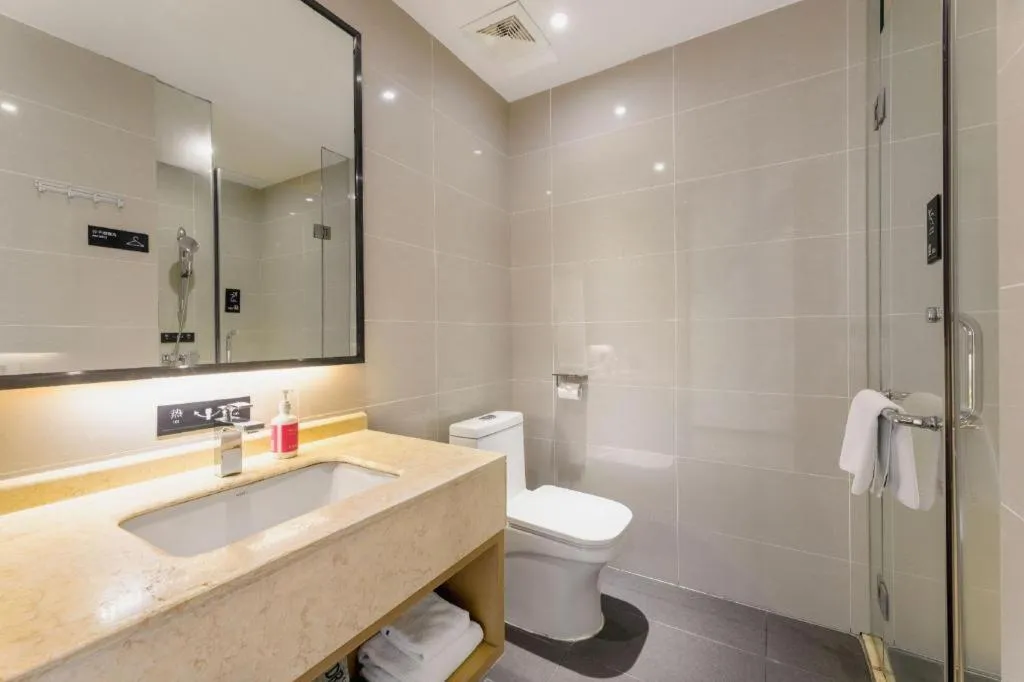 City Comfort Inn Chengdu Wenjiang Zhujiang Square Guanghua Park Metro Station