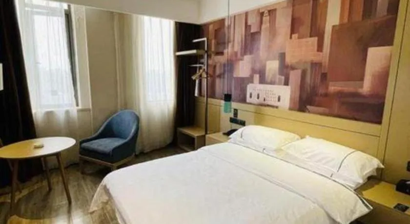 Bed in City Comfort Inn Chengdu Wenjiang Zhujiang Square Guanghua Park Metro Station